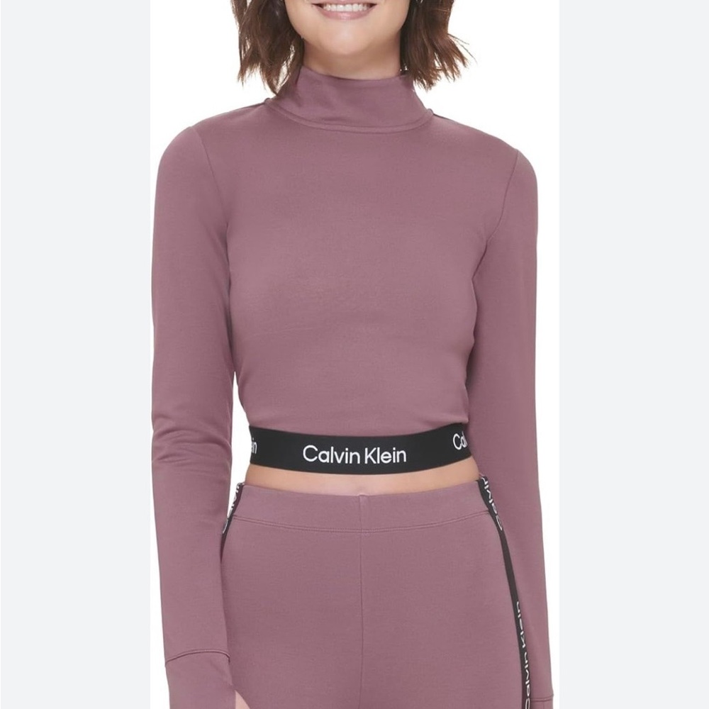 Women’s sporty Calvin Klein Performance top. - Picture 2 of 9